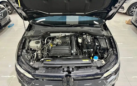 Volkswagen Golf VIII, 2023 год, 2 035 911 рублей, 7 фотография