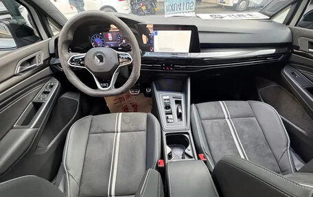 Volkswagen Golf VIII, 2023 год, 2 013 911 рублей, 10 фотография