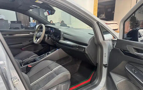 Volkswagen Golf VIII, 2023 год, 1 880 911 рублей, 9 фотография