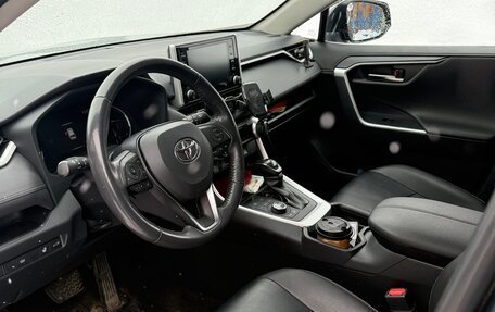 Toyota RAV4, 2020 год, 3 120 000 рублей, 10 фотография