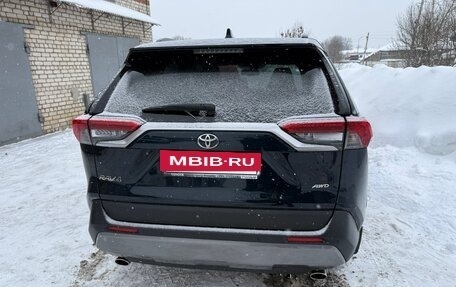 Toyota RAV4, 2020 год, 3 120 000 рублей, 5 фотография