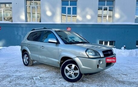 Hyundai Tucson III, 2007 год, 550 000 рублей, 2 фотография