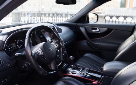 Infiniti FX II, 2012 год, 2 200 000 рублей, 19 фотография