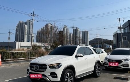 Mercedes-Benz GLE, 2024 год, 7 980 000 рублей, 2 фотография