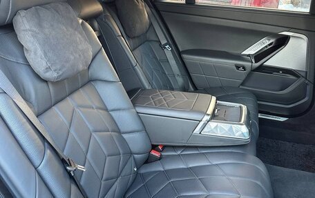 BMW 7 серия, 2023 год, 13 800 000 рублей, 18 фотография