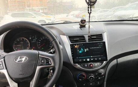 Hyundai Solaris II рестайлинг, 2016 год, 550 000 рублей, 6 фотография