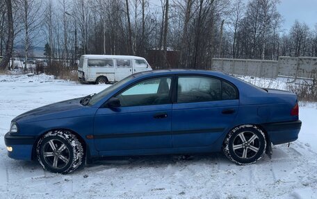 Toyota Avensis III рестайлинг, 1998 год, 220 000 рублей, 3 фотография