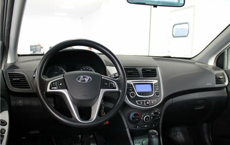 Hyundai Solaris II рестайлинг, 2013 год, 949 000 рублей, 12 фотография