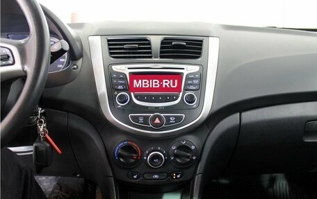 Hyundai Solaris II рестайлинг, 2013 год, 949 000 рублей, 18 фотография