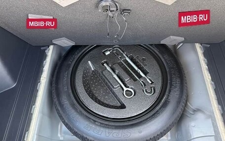 Honda Vezel, 2023 год, 1 850 333 рублей, 17 фотография