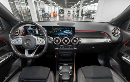 Mercedes-Benz GLB, 2020 год, 3 990 000 рублей, 8 фотография