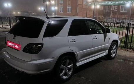 Toyota Harrier, 1999 год, 850 000 рублей, 2 фотография