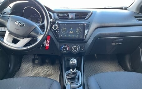 KIA Rio III рестайлинг, 2013 год, 550 000 рублей, 10 фотография