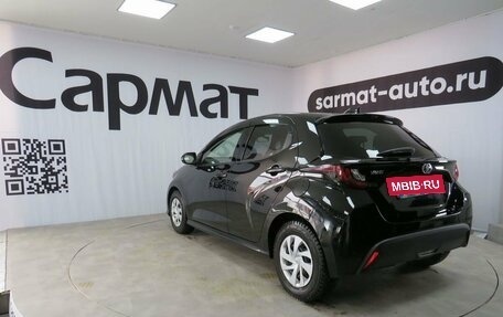 Toyota Yaris, 2020 год, 1 290 000 рублей, 5 фотография