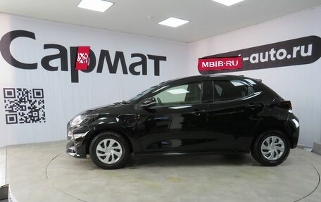 Toyota Yaris, 2020 год, 1 290 000 рублей, 4 фотография