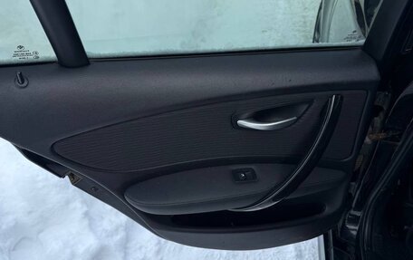 BMW 1 серия, 2007 год, 700 000 рублей, 16 фотография