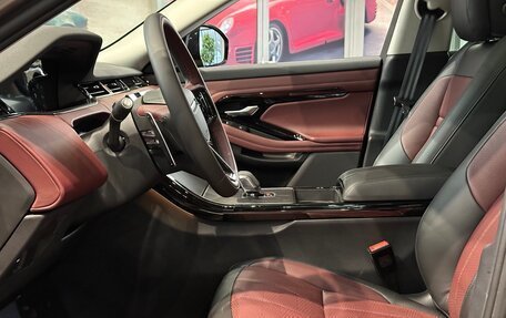 Land Rover Range Rover Evoque II, 2025 год, 8 390 000 рублей, 9 фотография