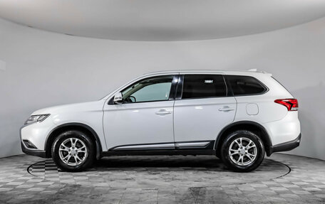 Mitsubishi Outlander III рестайлинг 3, 2018 год, 1 519 000 рублей, 8 фотография