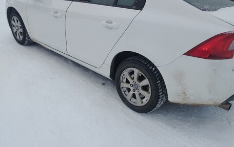 Volvo S60 III, 2011 год, 990 000 рублей, 3 фотография