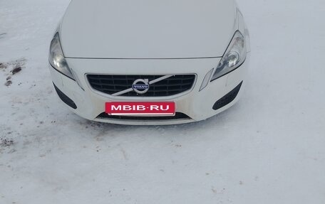 Volvo S60 III, 2011 год, 990 000 рублей, 2 фотография