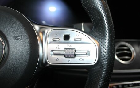 Mercedes-Benz E-Класс, 2019 год, 4 419 900 рублей, 12 фотография