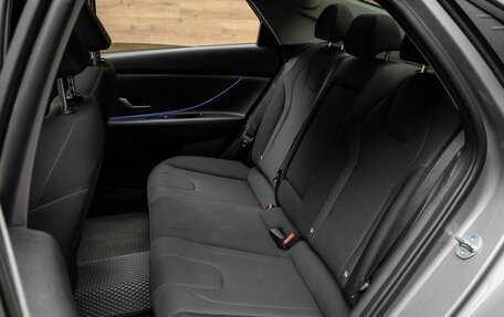 Hyundai Elantra, 2023 год, 2 190 000 рублей, 11 фотография