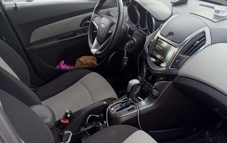 Chevrolet Cruze II, 2013 год, 800 000 рублей, 8 фотография