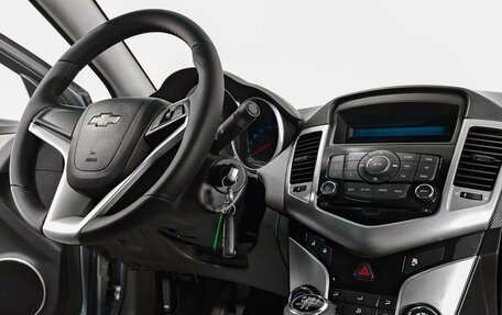 Chevrolet Cruze II, 2011 год, 655 000 рублей, 7 фотография