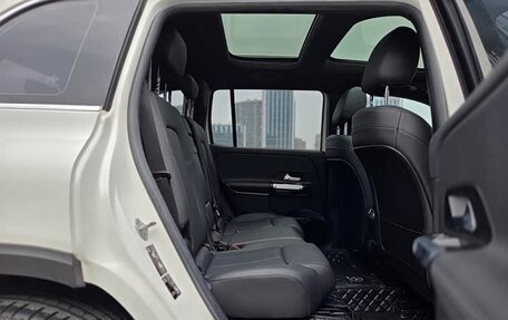 Mercedes-Benz GLB, 2022 год, 2 330 000 рублей, 9 фотография