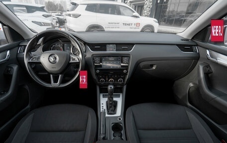 Skoda Octavia, 2017 год, 1 395 000 рублей, 8 фотография