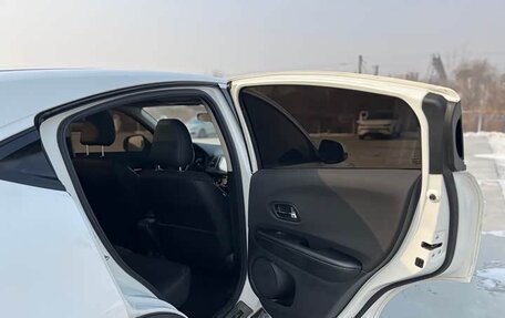 Honda Vezel, 2022 год, 1 113 000 рублей, 14 фотография