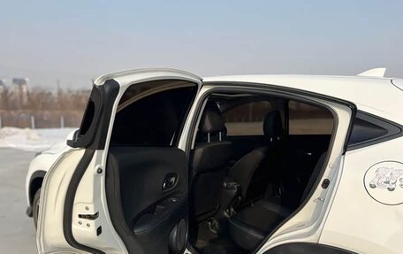 Honda Vezel, 2022 год, 1 113 000 рублей, 15 фотография