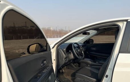 Honda Vezel, 2022 год, 1 113 000 рублей, 17 фотография