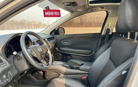 Honda Vezel, 2022 год, 1 113 000 рублей, 13 фотография