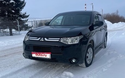 Mitsubishi Outlander III рестайлинг 3, 2013 год, 1 400 000 рублей, 1 фотография