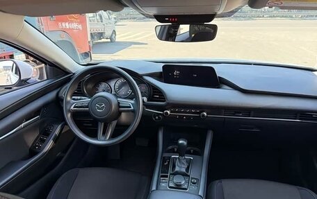 Mazda 3, 2021 год, 1 083 000 рублей, 8 фотография