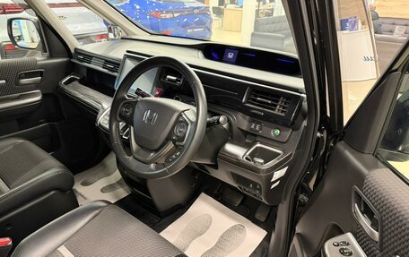 Honda Stepwgn IV, 2016 год, 2 089 000 рублей, 10 фотография