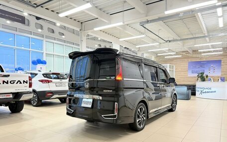 Honda Stepwgn IV, 2016 год, 2 089 000 рублей, 6 фотография