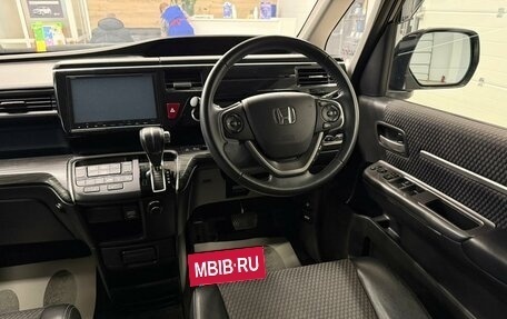 Honda Stepwgn IV, 2016 год, 2 089 000 рублей, 15 фотография