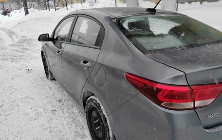 KIA Rio IV, 2017 год, 1 100 000 рублей, 6 фотография