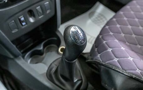 Renault Sandero II рестайлинг, 2019 год, 850 000 рублей, 23 фотография