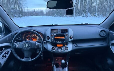 Toyota RAV4, 2011 год, 1 600 000 рублей, 14 фотография