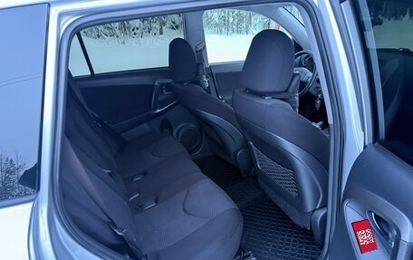 Toyota RAV4, 2011 год, 1 600 000 рублей, 10 фотография