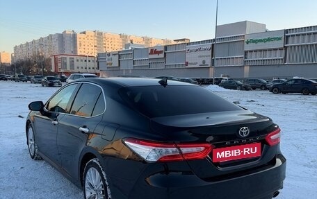 Toyota Camry, 2018 год, 2 500 000 рублей, 7 фотография