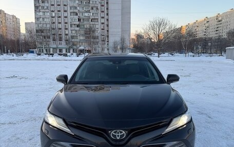 Toyota Camry, 2018 год, 2 500 000 рублей, 16 фотография