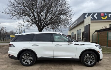 Lincoln Aviator II, 2022 год, 6 200 000 рублей, 8 фотография