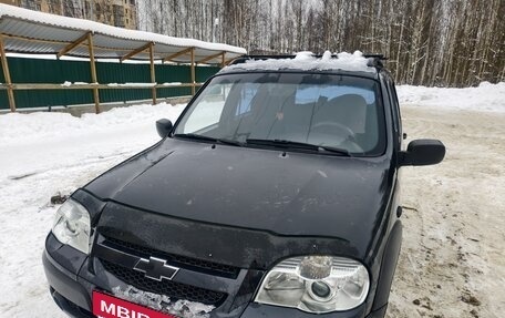 Chevrolet Niva I рестайлинг, 2011 год, 413 000 рублей, 1 фотография