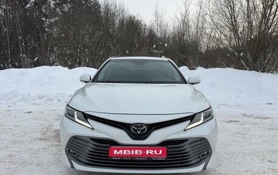 Toyota Camry, 2018 год, 2 750 000 рублей, 1 фотография