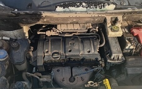 Peugeot Partner II рестайлинг 2, 2011 год, 370 000 рублей, 1 фотография