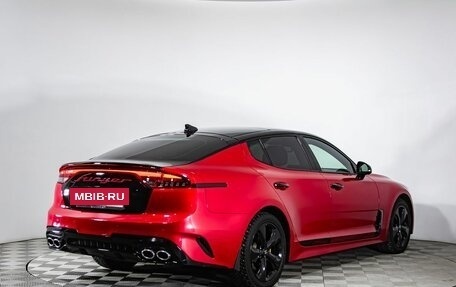 KIA Stinger I, 2018 год, 2 850 000 рублей, 2 фотография